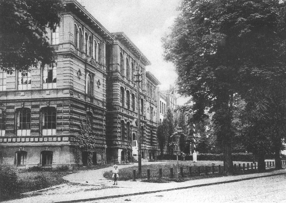 historische Ansicht der hochschule 21